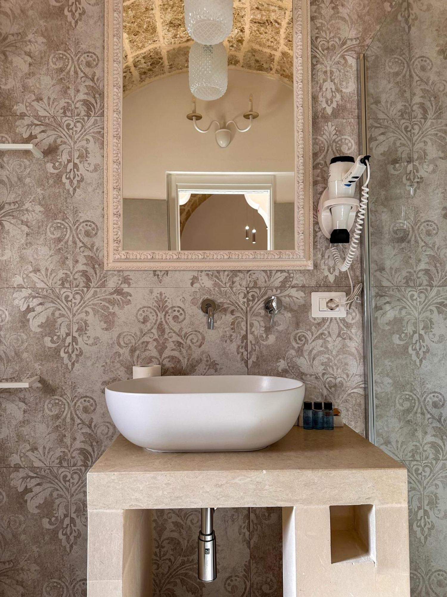 كازارانو Palazzo Alma Luxury Rooms المظهر الخارجي الصورة