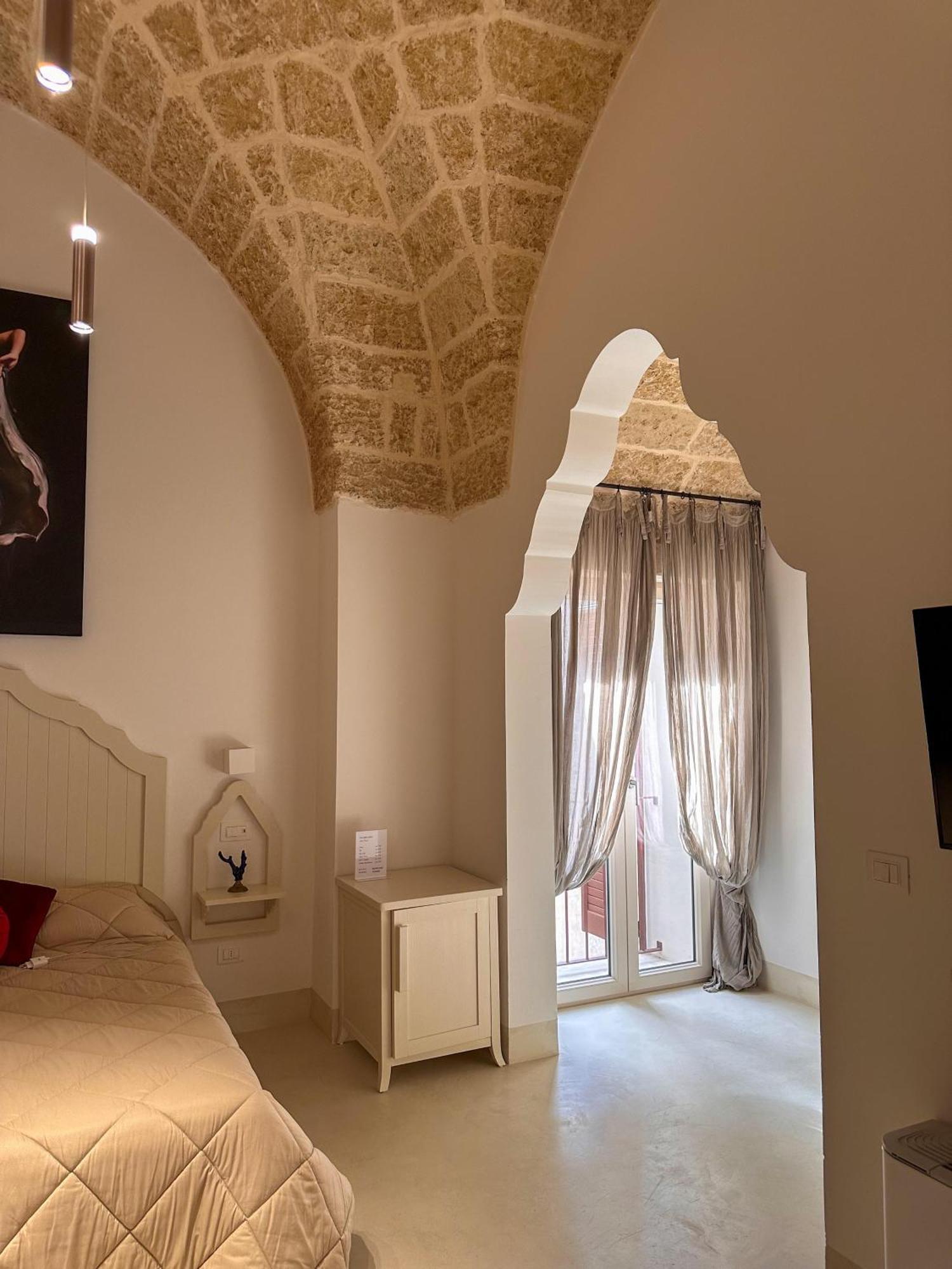 كازارانو Palazzo Alma Luxury Rooms المظهر الخارجي الصورة