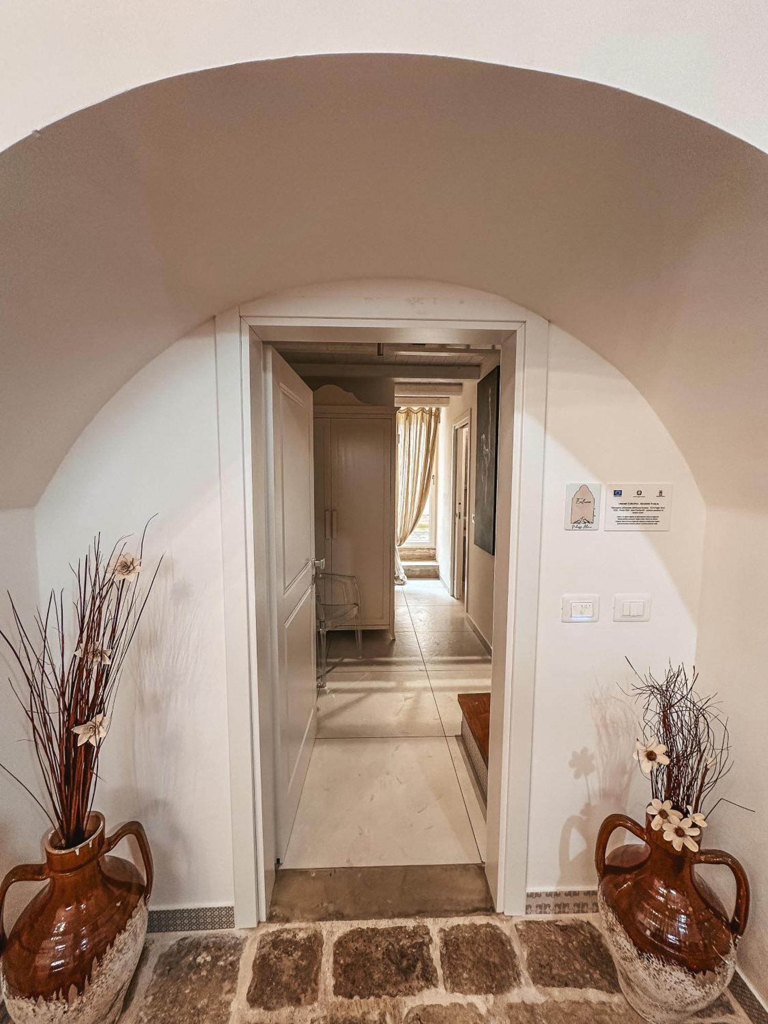 كازارانو Palazzo Alma Luxury Rooms المظهر الخارجي الصورة