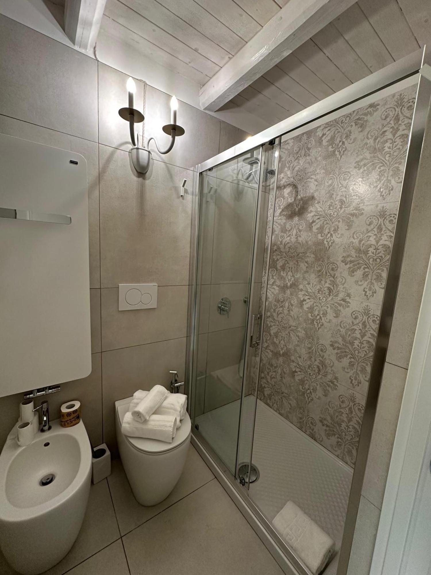 كازارانو Palazzo Alma Luxury Rooms المظهر الخارجي الصورة