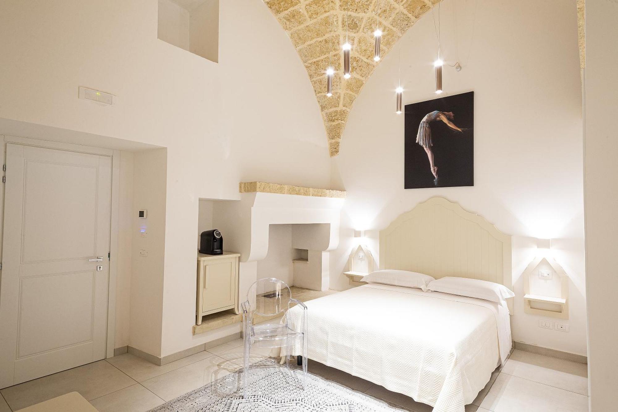 كازارانو Palazzo Alma Luxury Rooms المظهر الخارجي الصورة